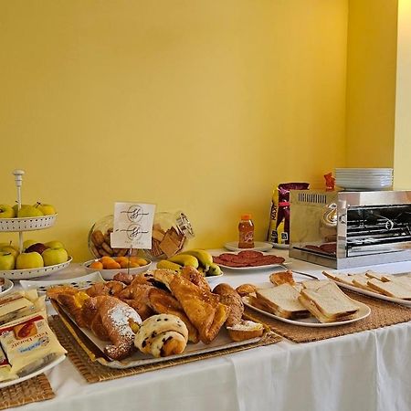 B&B Ai Cipressi Лука Екстериор снимка