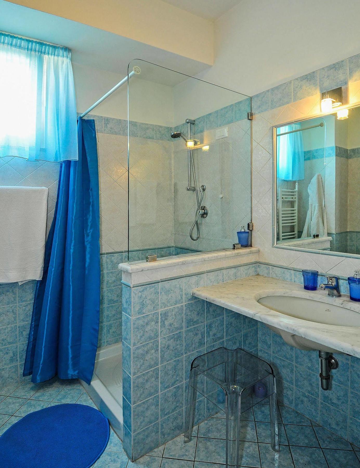 B&B Ai Cipressi Лука Екстериор снимка